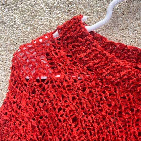 Imperfect y2k 100% silk top large crochet style crinkle red baddie going out top - Picture 8 of 17